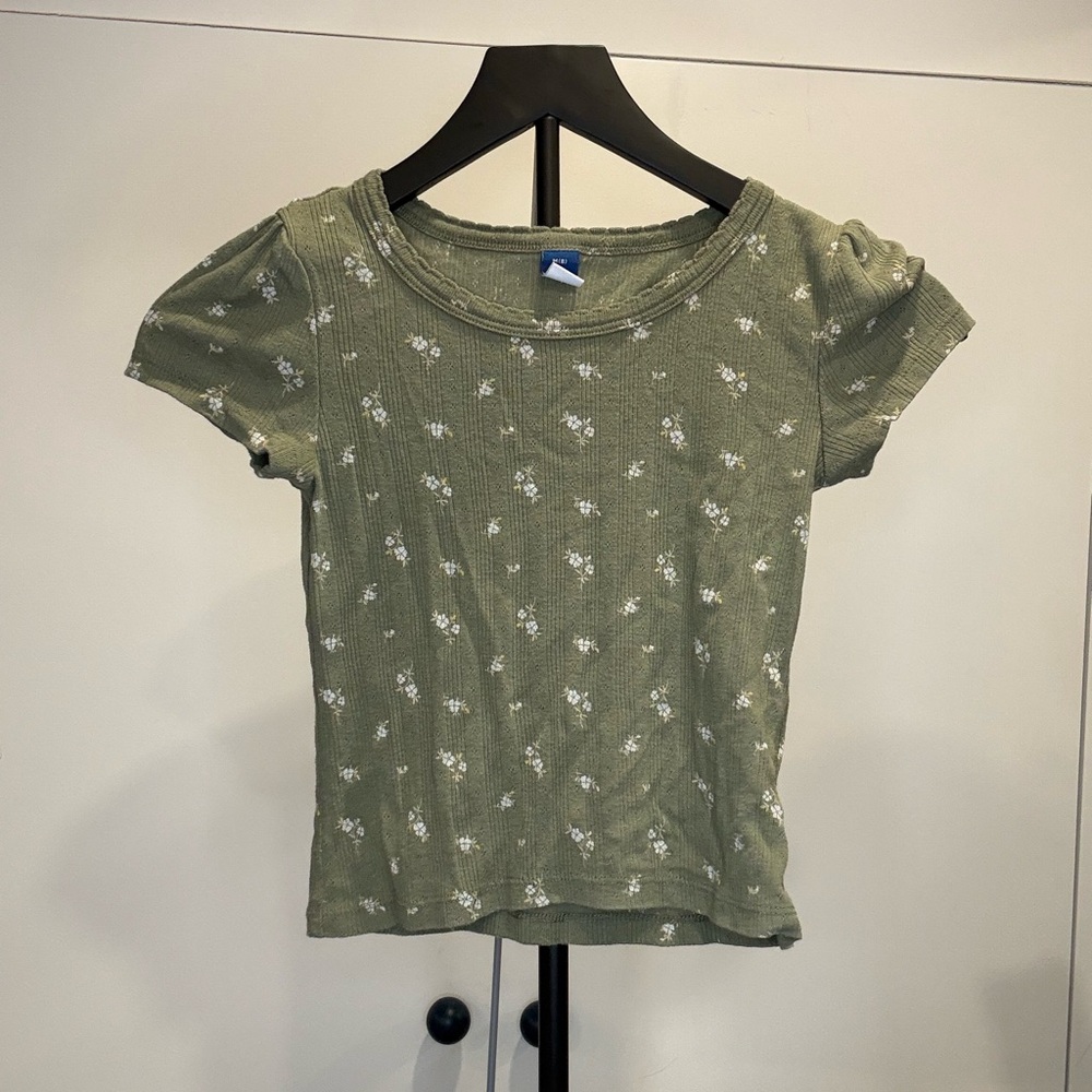 Old Navy Olive Green Short Sleeve Floral Tee